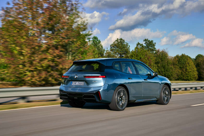 2025 BMW iX facelift debuts – new look, more power, bigger batteries; up to 659 PS, 701 km WLTP EV range 1877447