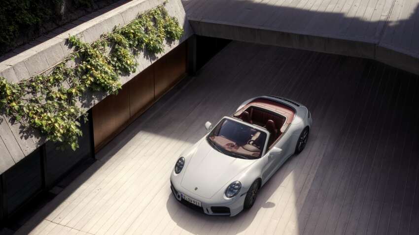 2025 Porsche 911 Carrera S facelift revealed – midrange 992.2 now has 480 PS but no more manual 1870293