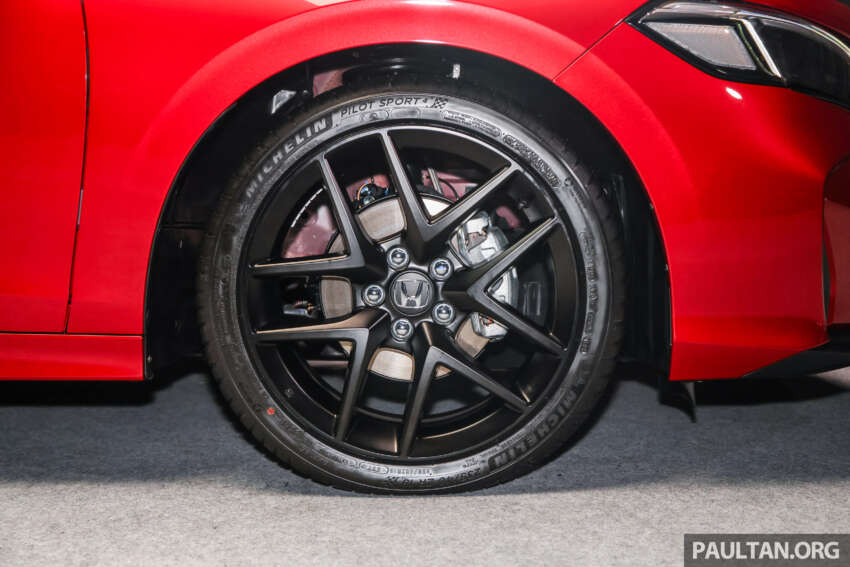 Honda Civic facelift 2025 dilancarkan di Malaysia — spesifikasi lebih lengkap, imej tajam; RM134k-RM168k 1870854