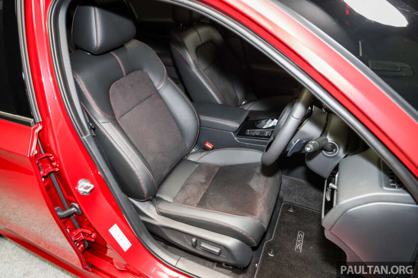 Honda Civic facelift 2025 dilancarkan di Malaysia — spesifikasi lebih lengkap, imej tajam; RM134k-RM168k 1870898