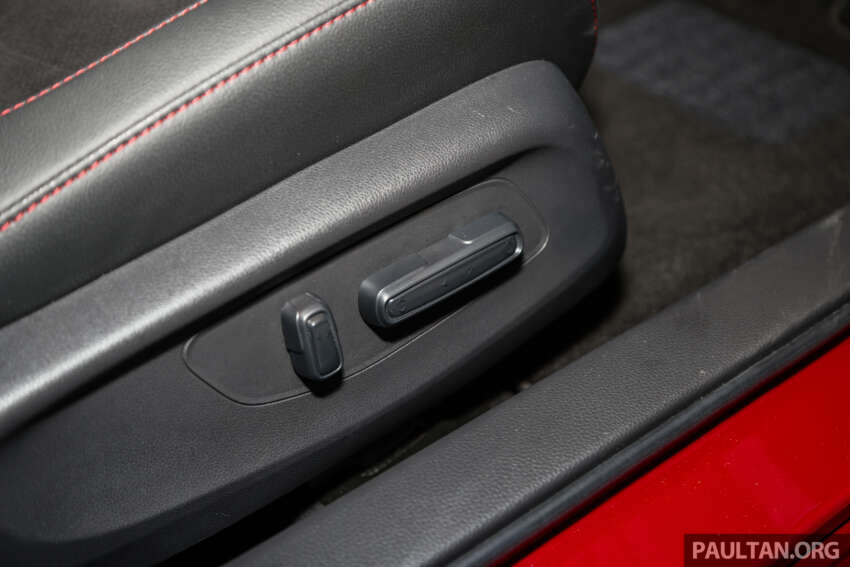 Honda Civic facelift 2025 dilancarkan di Malaysia — spesifikasi lebih lengkap, imej tajam; RM134k-RM168k 1870899