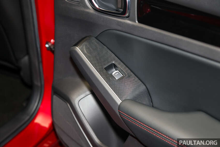 Honda Civic facelift 2025 dilancarkan di Malaysia — spesifikasi lebih lengkap, imej tajam; RM134k-RM168k 1870904