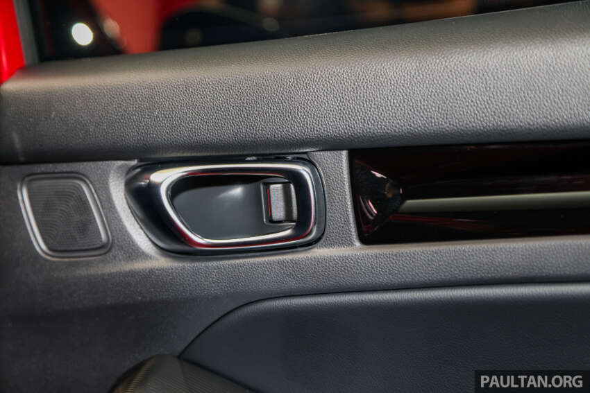 Honda Civic facelift 2025 dilancarkan di Malaysia — spesifikasi lebih lengkap, imej tajam; RM134k-RM168k 1870905