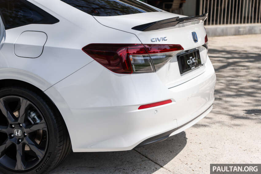 Honda Civic facelift 2025 dilancarkan di Malaysia — spesifikasi lebih lengkap, imej tajam; RM134k-RM168k 1870783