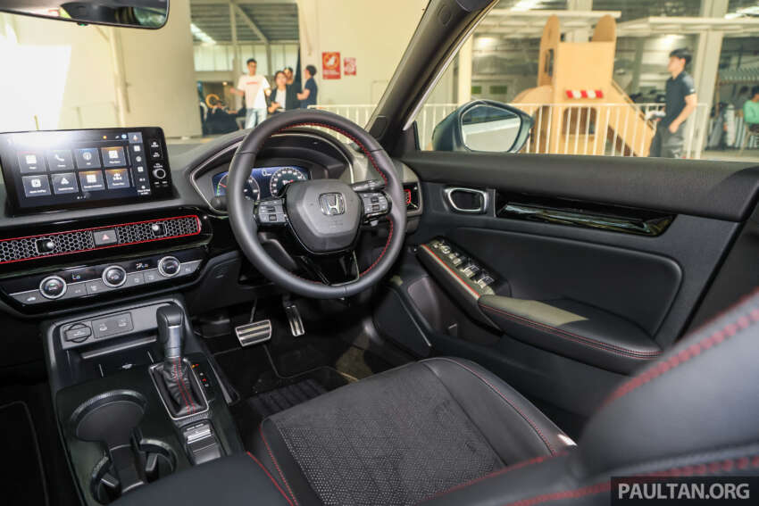 Honda Civic facelift 2025 dilancarkan di Malaysia — spesifikasi lebih lengkap, imej tajam; RM134k-RM168k 1870811