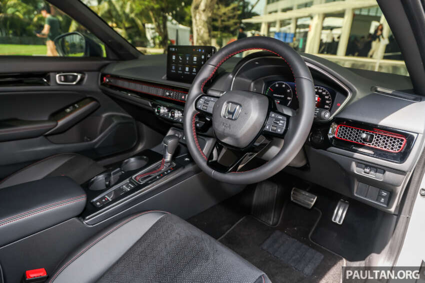 Honda Civic facelift 2025 dilancarkan di Malaysia — spesifikasi lebih lengkap, imej tajam; RM134k-RM168k 1870792
