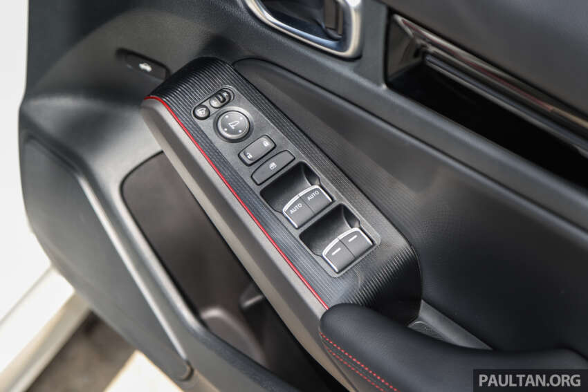 Honda Civic facelift 2025 dilancarkan di Malaysia — spesifikasi lebih lengkap, imej tajam; RM134k-RM168k 1870814