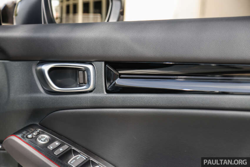 Honda Civic facelift 2025 dilancarkan di Malaysia — spesifikasi lebih lengkap, imej tajam; RM134k-RM168k 1870815