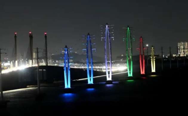 TNB monopole transmission towers now illuminated – don’t stop on Penang Bridge for pics, warns PDRM