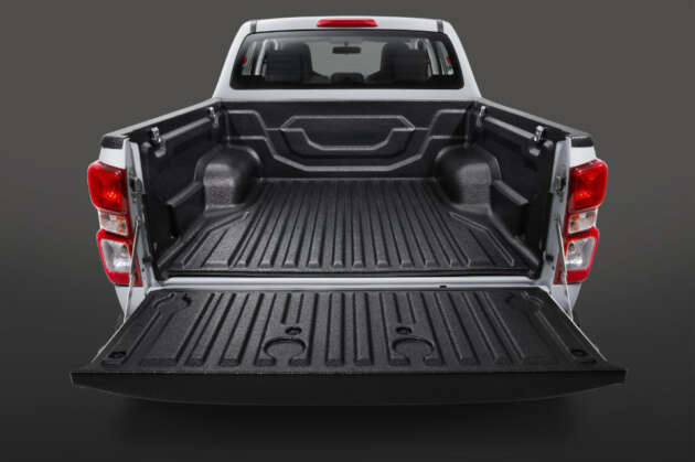 Isuzu D-Max Low-Ride 4×2 MT dilancarkan di Malaysia – RM92k, RM8k lebih murah berbanding Single Cab