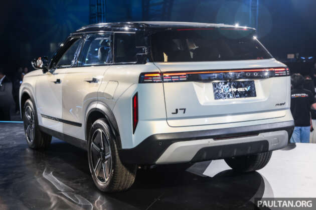 Jaecoo J7 PHEV dilancarkan di Malaysia – RM159k, 347 PS/525 Nm, 1,200 km satu tangki petrol, 88 km EV