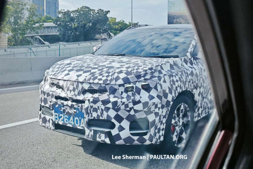 2025 Proton X50 facelift spotted again – full-width tail lamps, rear wing, shift from three cylinders to four? 1885426