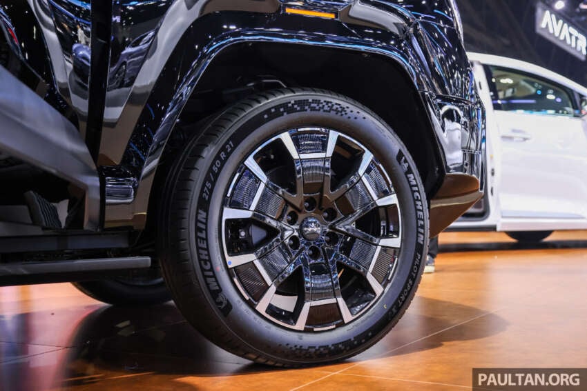 Bangkok 2025: Denza B8 is a rebadged Bao 8 for exports – 7-seat PHEV 4×4, 748 PS, 125 km EV range 1894684