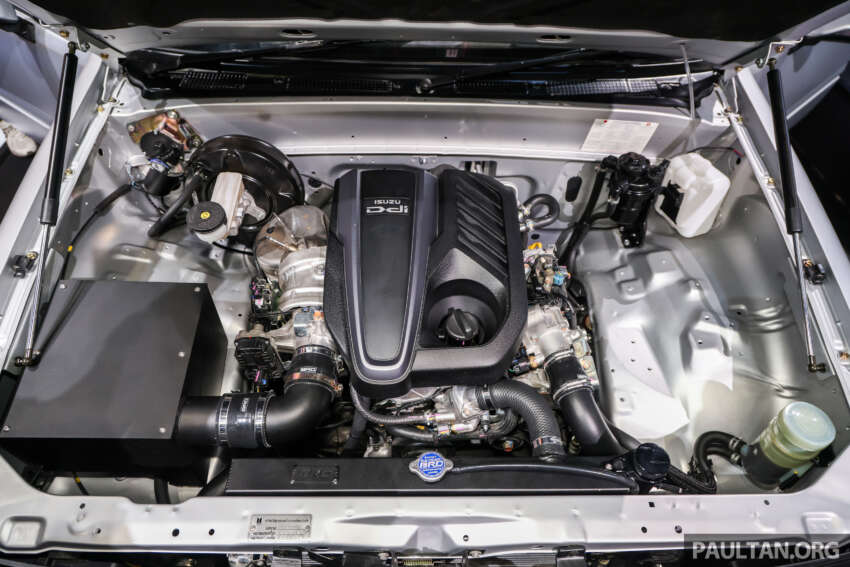 Bangkok 2025: Isuzu Dragon Max concept debuts as TFR-based restomod with 220 PS 2.2L Ddi MaxForce 1896026