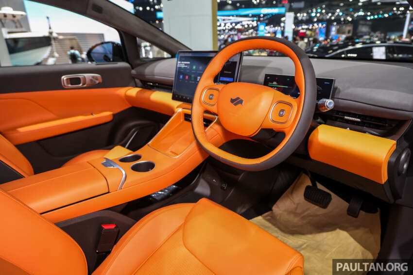 Bangkok 2025: JY Air EV sedan from Chinese airline JuneYao – up to 216 PS, 520 km range, from RM98k 1896306