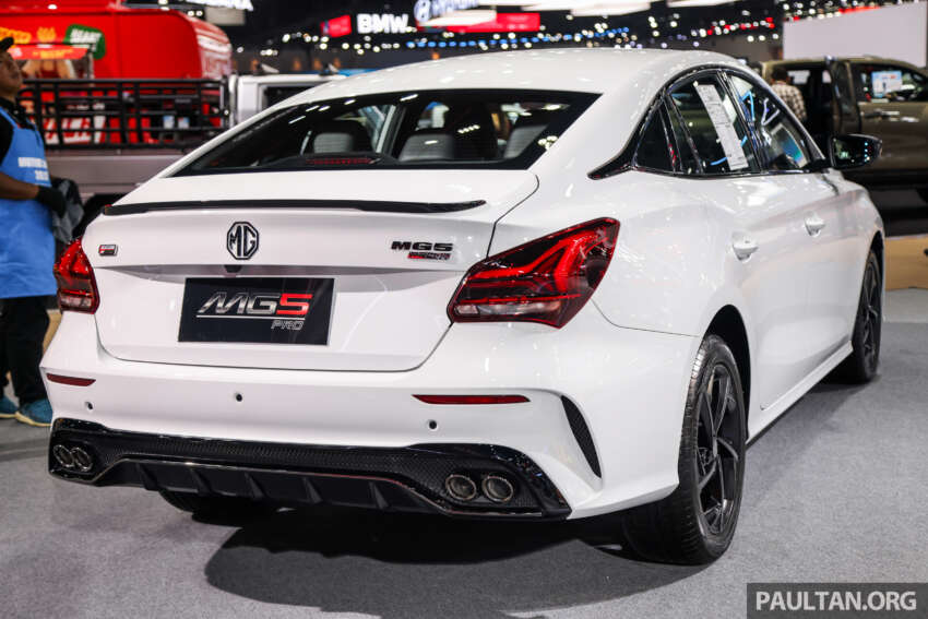 Bangkok 2025: MG5 Pro on display – same 114 PS 1.5L NA with CVT, styling tweaks; from RM77k in Thailand 1896139