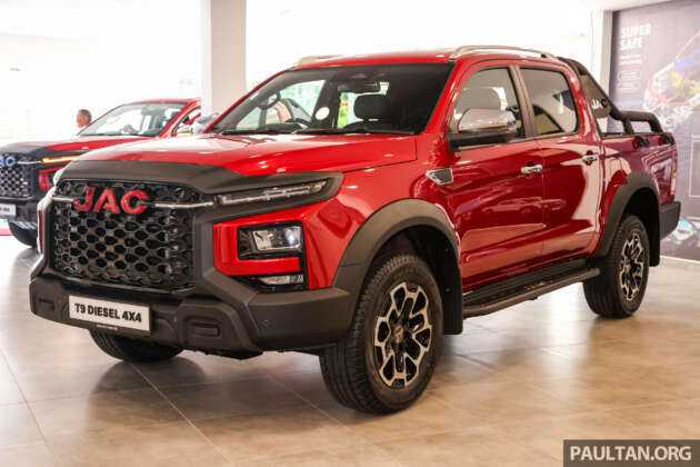JAC T9 diesel dilancar di Malaysia  – 2.0L diesel turbo, AT 8-kelajuan ZF, 170 PS/410 Nm, CBU; dari RM119,888