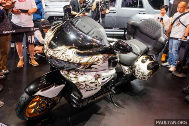 GWM Souo S2000 touring bike in Shanghai – first 8-cyl bike, 8-speed DCT, one-off Cloud Lion sold at RM402k!