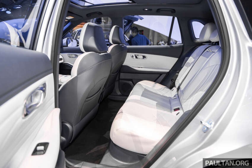 Geely Galaxy Starship 7 EM-i shown at Auto Shanghai 2025 – Proton eMas 7 PHEV twin gets 120 km EV range 1905511