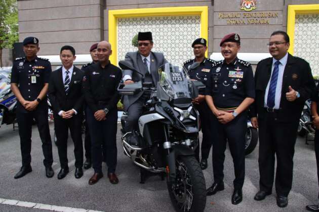 BMW R1250 RT, R1300 GS patrol bikes for palace duty