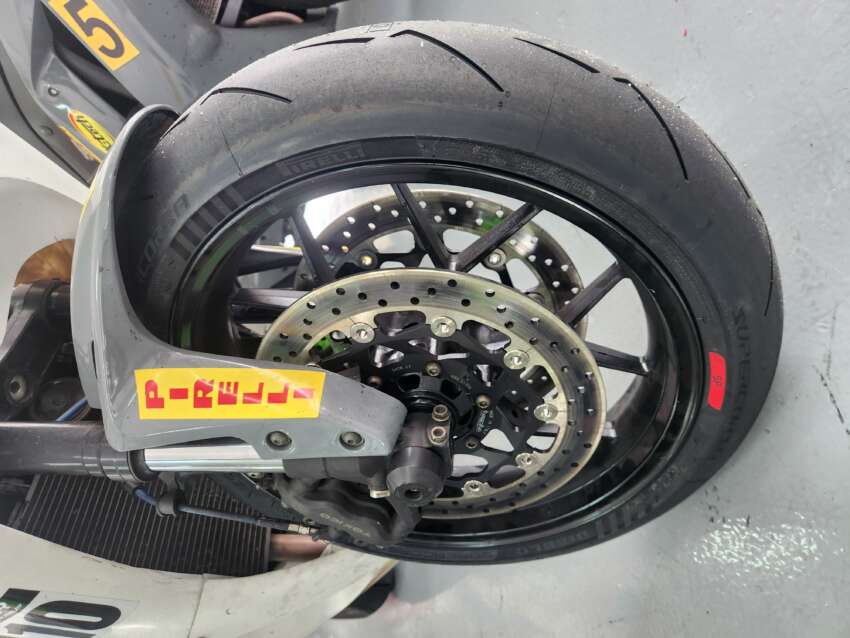 Pirelli Diablo Supercorsa V4 SC and SP, which sportsbike tyre is the one you should use? 1919920