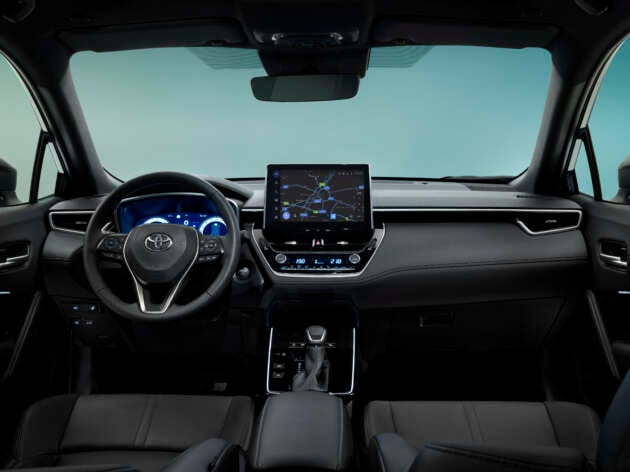 Toyota Corolla Cross facelift for Europe adds new head- and taillights, upgraded interior, GR Sport trim