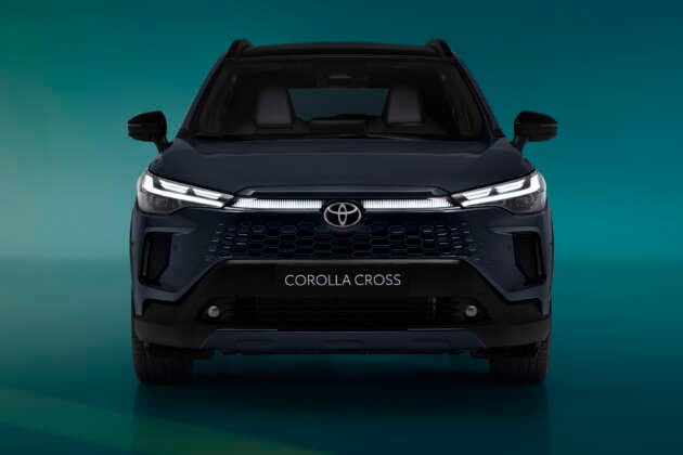 Toyota Corolla Cross facelift for Europe adds new head- and taillights, upgraded interior, GR Sport trim