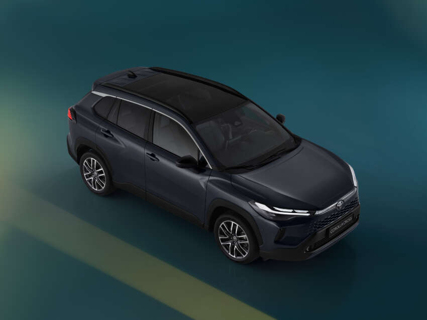 Toyota Corolla Cross facelift for Europe adds new head- and taillights, upgraded interior, GR Sport trim 1914024