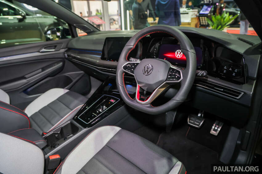 Volkswagen Golf GTI Black Edition debuts – dark wheels, tint, dashcam, 7-year free service, RM245k 1912387