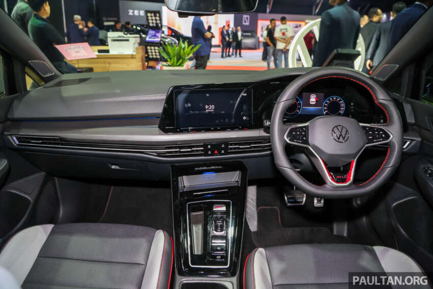Volkswagen Golf GTI Black Edition debuts – dark wheels, tint, dashcam, 7-year free service, RM245k 1912388