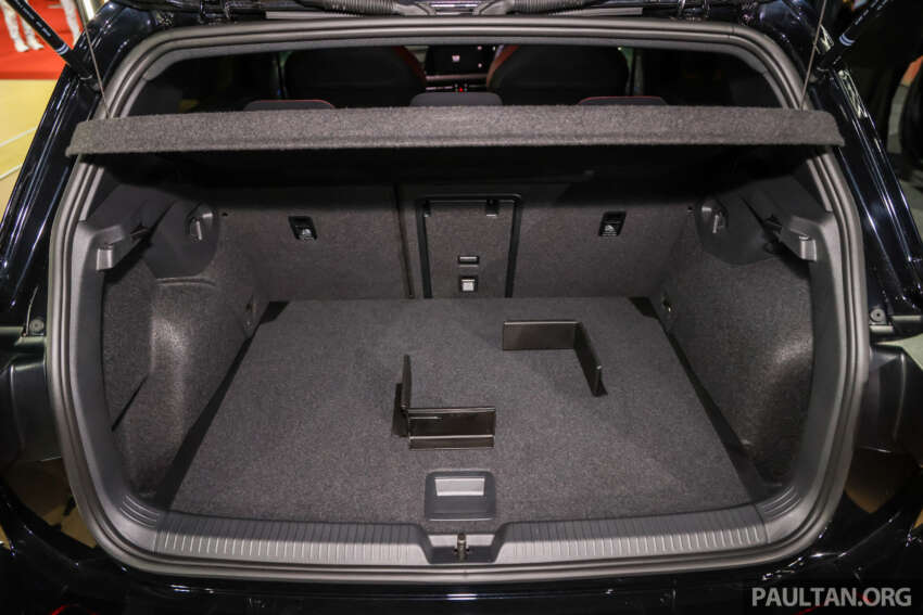 Volkswagen Golf GTI Black Edition debuts – dark wheels, tint, dashcam, 7-year free service, RM245k 1912392