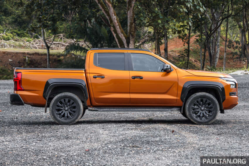 2025 Mitsubishi Triton Athlete vs Toyota Hilux Rogue – which pick-up truck should you buy in Malaysia? 1914340
