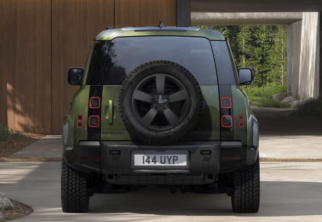 Land Rover Defender dinaik taraf untuk model 2026