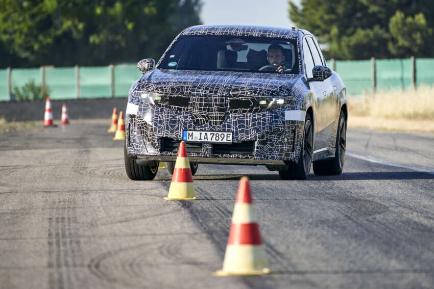 2026 BMW iX3 new details – up to 800 km range, 400 kW DC charging, AI charge port, September reveal 1928694