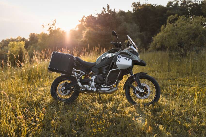 BMW Motorrad updates colours and options for 2025 1937685