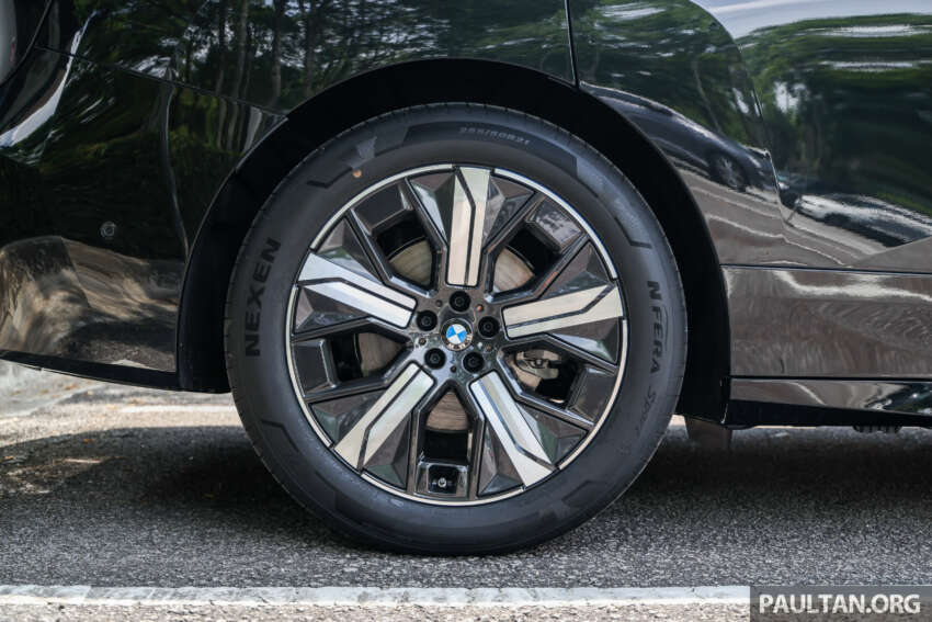 2025 BMW iX facelift launched in Malaysia – xDrive45 fr RM426k, xDrive60 RM488k; up to 701 km EV range 1945468