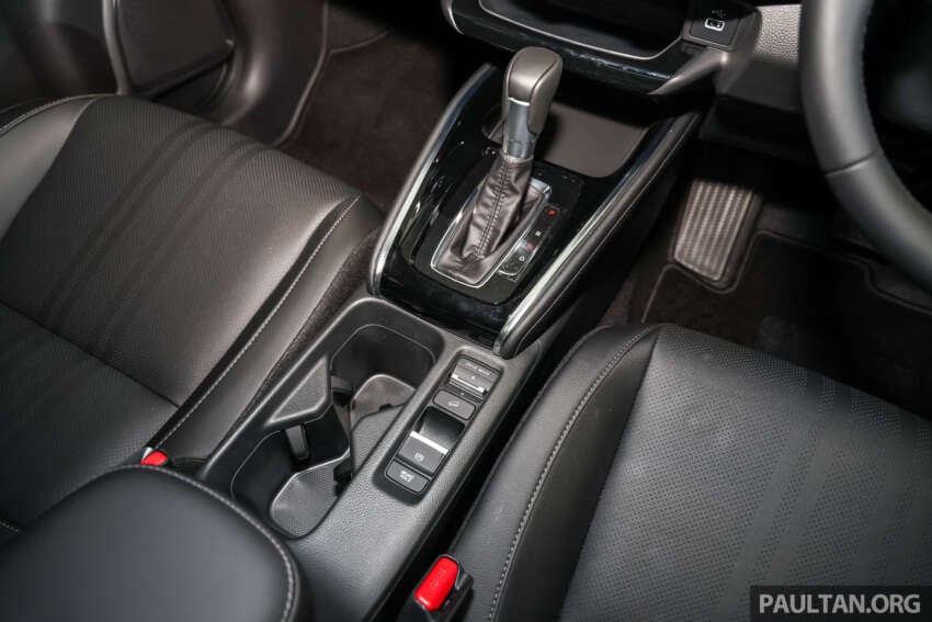 2025 Honda HR-V 1.5 Turbo V facelift in Malaysia – full gallery of top petrol model, RM137,900 1948690
