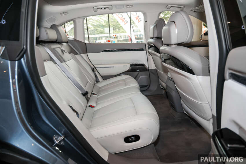 Zeekr 7X EV shown at PACE 2025 – AWD Performance unit has 20-inch alloys, adaptive air suspension 1943422