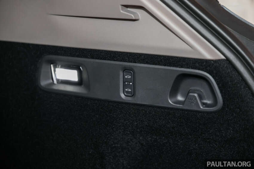 Zeekr 7X EV shown at PACE 2025 – AWD Performance unit has 20-inch alloys, adaptive air suspension 1943434