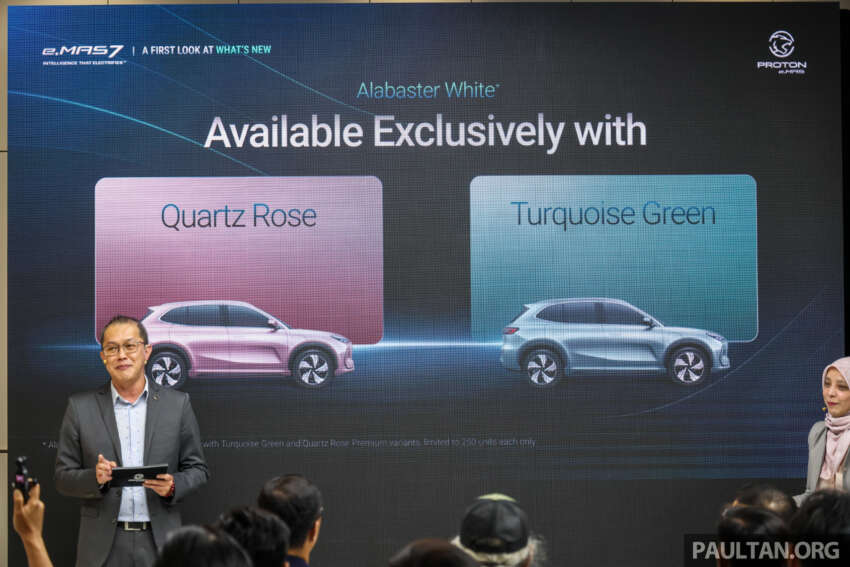 2025 Proton eMas 7 gets new Obsidian Black exterior, Alabaster White interior options, OTA Apple CarPlay 1935442