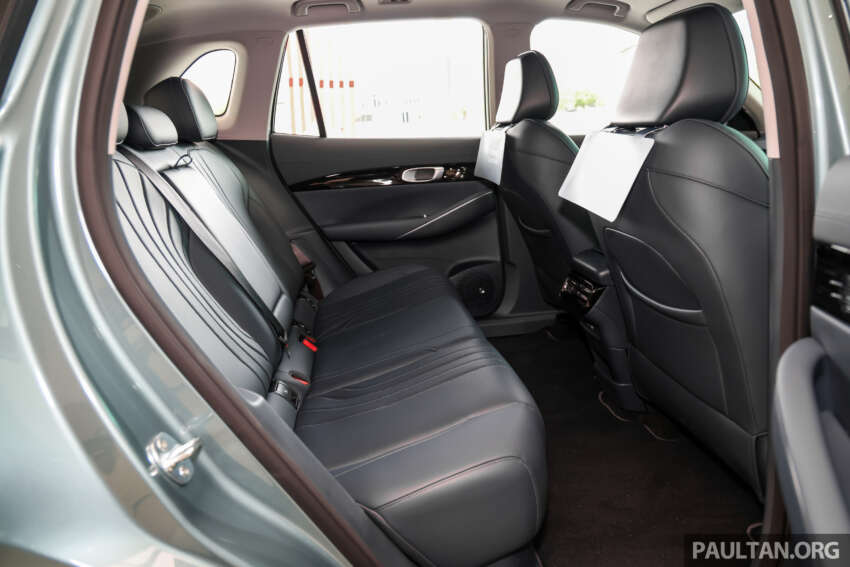Proton eMas 7 now comes with free tonneau cover for existing, new customers – OTA brings Apple CarPlay 1960959