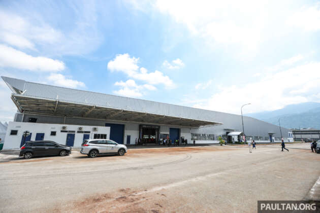 Kilang EV Proton di Tanjong Malim dibuka secara rasmi – eMas 7 CKD mula diproduksi, diikuti eMas 5