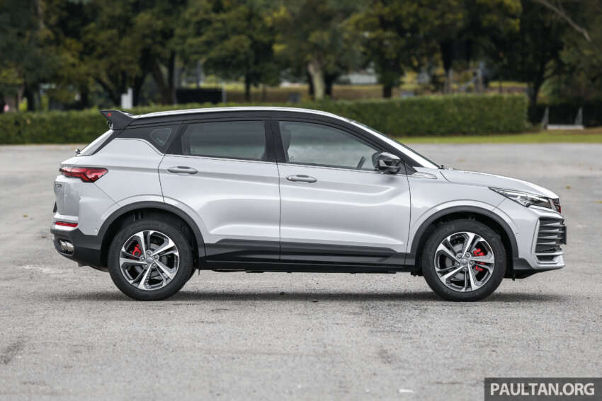 2025 Proton X50 facelift – full gallery of Flagship variant with big spoiler, two-tone interior, sunroof 1970435