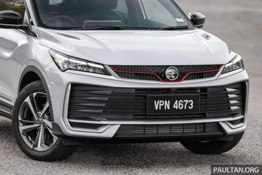 2025 Proton X50 facelift – full gallery of Flagship variant with big spoiler, two-tone interior, sunroof 1970437
