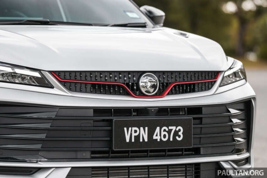 2025 Proton X50 facelift – full gallery of Flagship variant with big spoiler, two-tone interior, sunroof 1970442