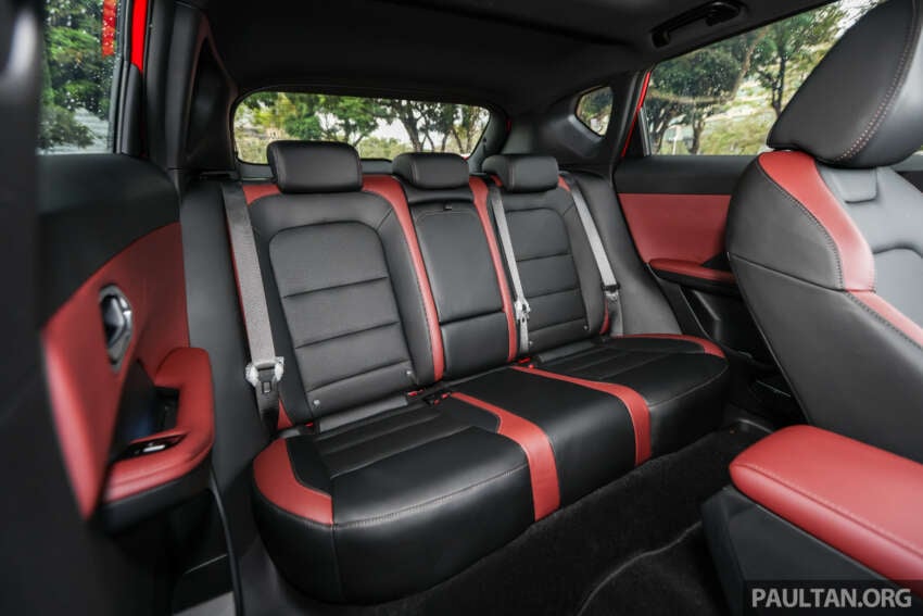 2025 Proton X50 facelift – full gallery of Flagship variant with big spoiler, two-tone interior, sunroof 1970577