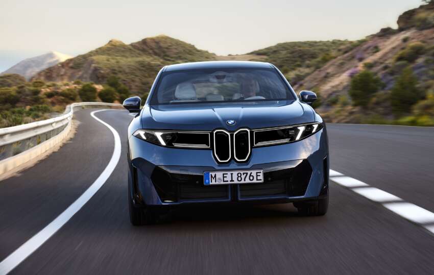 2026 BMW iX3 NA5 debuts: production Neue Klasse gets concept car looks, 805 km range, 372 km in 10min 1964563