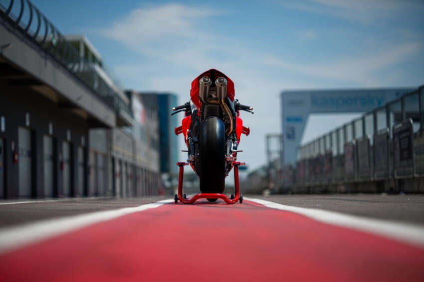 2026 Ducati Panigale V4R – 218 hp, full MotoGP aero 1974840