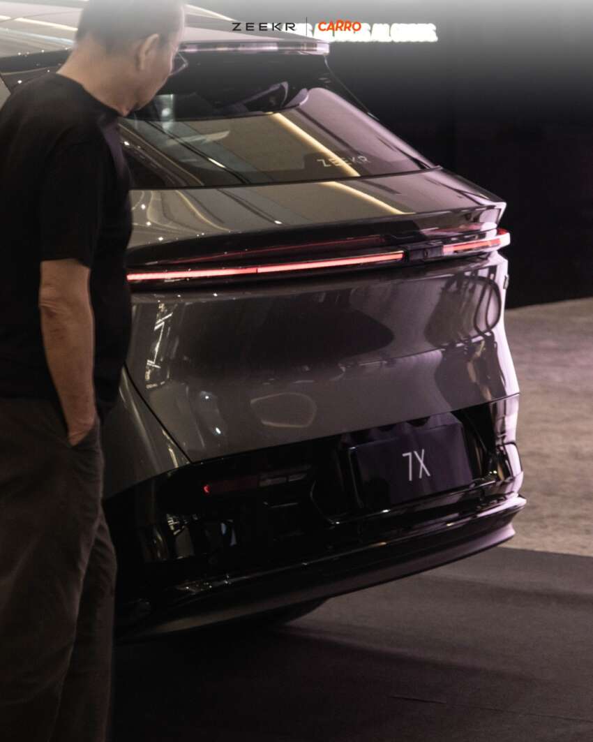 Experience the Zeekr 7X in person at Zeekr Carro’s roadshow – Mid Valley Megamall, South Void 2 1976186