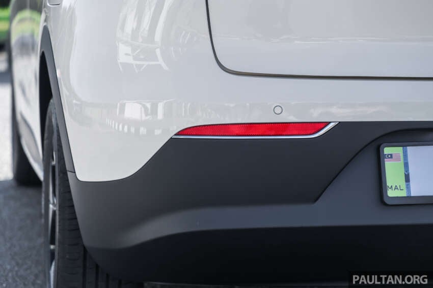 Proton eMas 5 fully revealed – first photos of body colour, RM60k to RM80k est, price reveal Oct 30 1987078